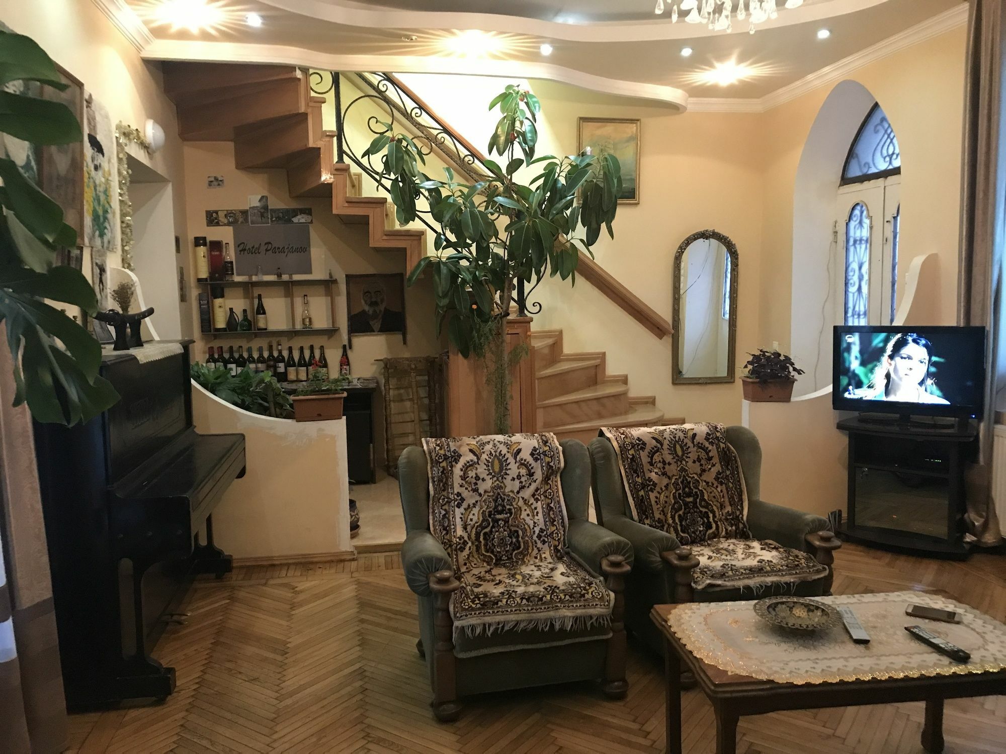 Family Hotel Parajanov Tbilisi Exterior photo